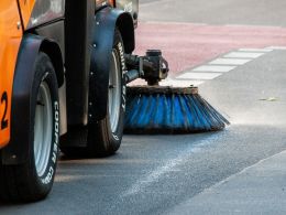 Cleaning 28 04 2025 Sweeper 7218811 1280 Pixabay